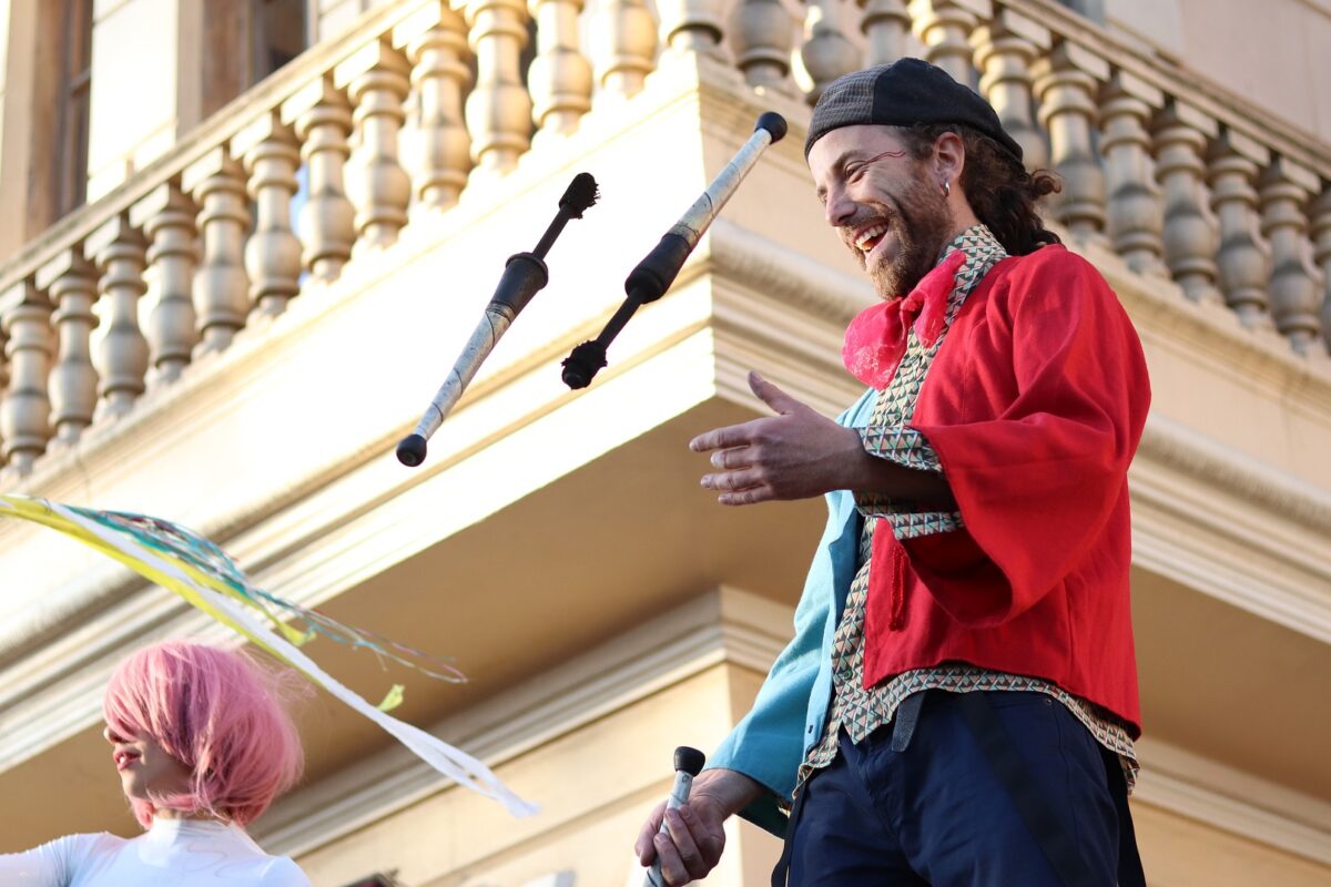 Bologna Buskers Festival: giocoleria, musica e cibo per tutti